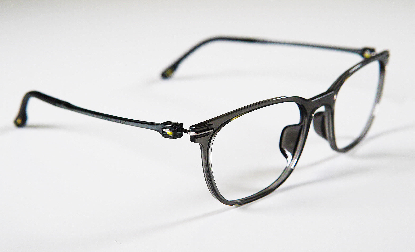 SIGNATURE-B3323-C4-5218-SPECTACLE FRAME product image