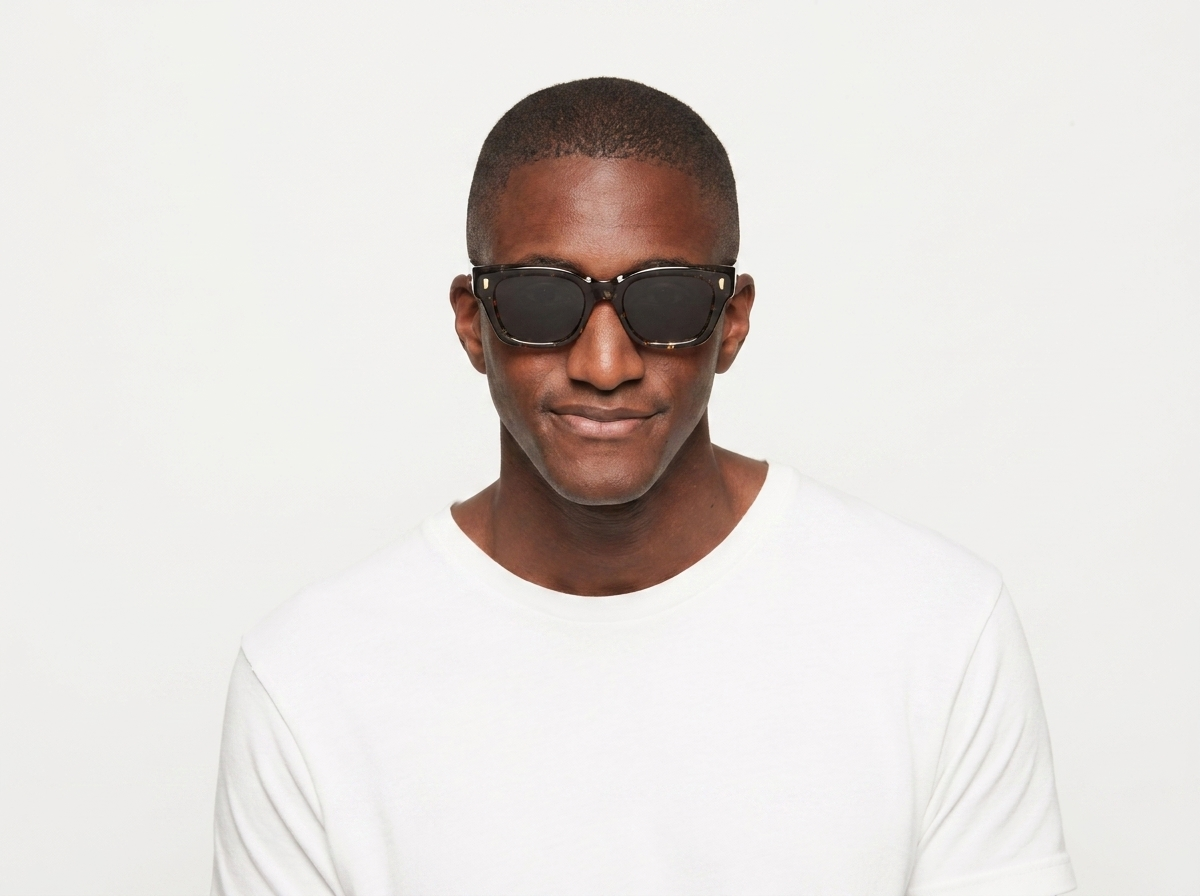 CUTLER AND GROSS-1391-02-5321-SUNGLASSES